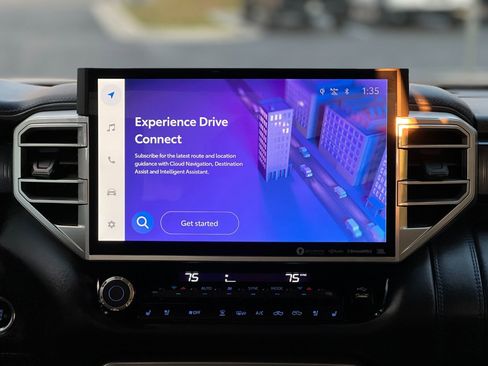 Used 2024 Toyota Tundra Platinum image 17