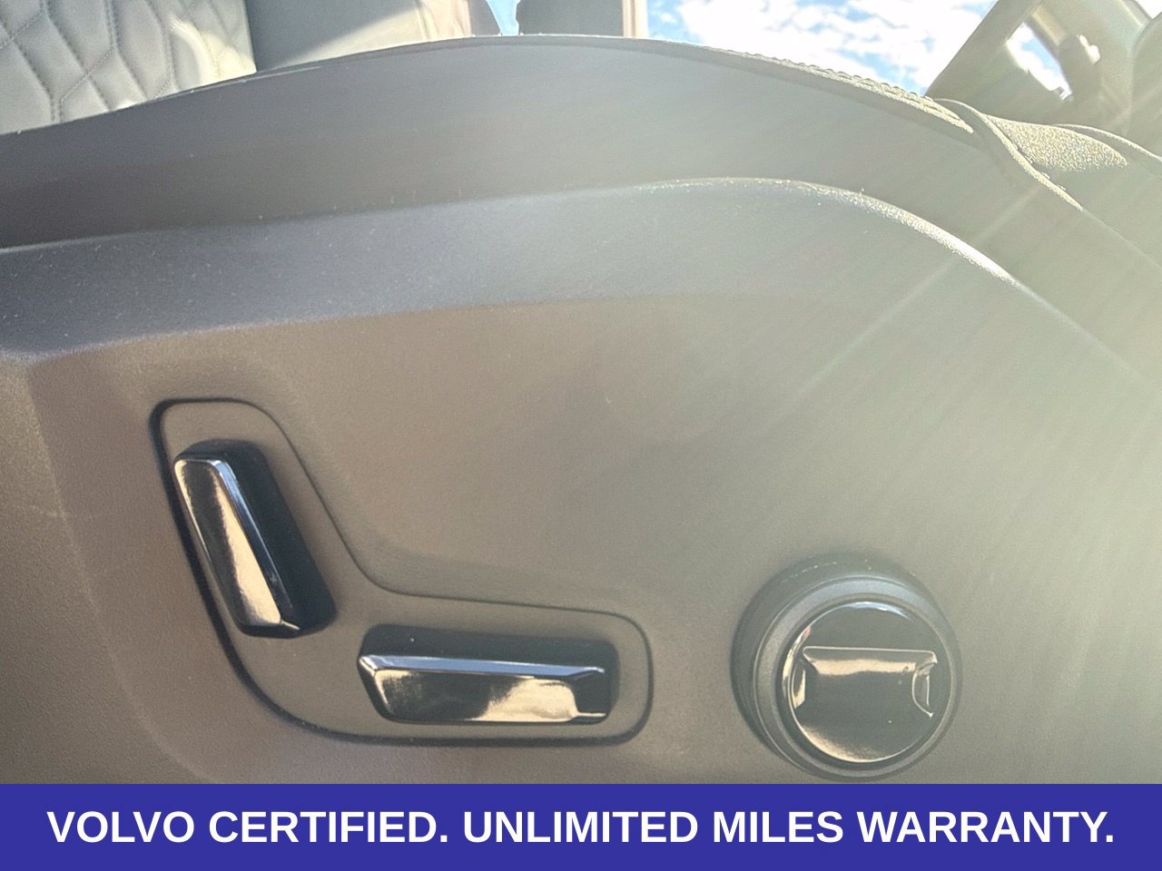 Certified 2026 Volvo XC90 B6 Plus AWD/4WD image 20