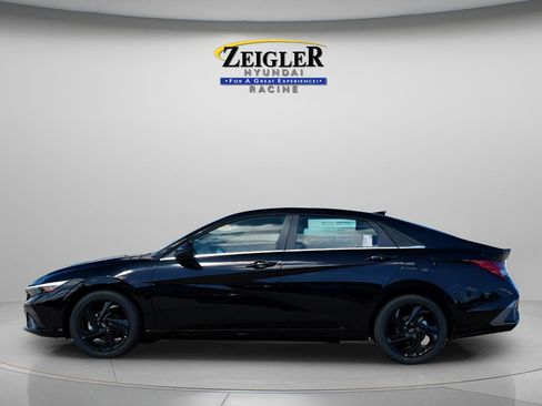 New 2026 Hyundai Elantra SEL Sport Premium FWD image 4
