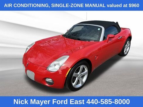 Used 2008 Pontiac Solstice Convertible w/ Convenience Package image 3
