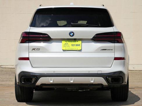 Used 2024 BMW X5 xDrive50e w/ M Sport Package AWD/4WD image 11