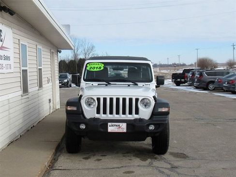 Used 2018 Jeep Wrangler Unlimited Sport image 5