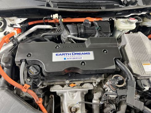 Used 2017 Honda Accord Hybrid Sedan image 27