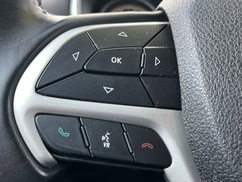 Used 2018 Jeep Cherokee Trailhawk image 38