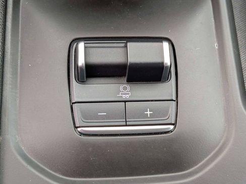 Used 2022 GMC Sierra 1500 AT4 w/ AT4 Premium Package image 19