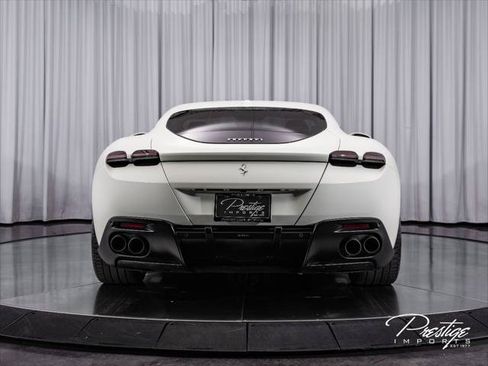 Used 2021 Ferrari Roma RWD image 9