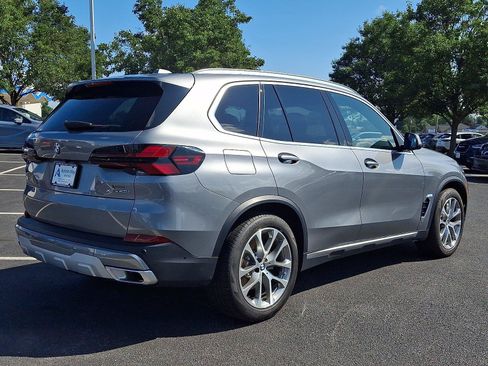 Used 2024 BMW X5 xDrive40i w/ Premium Package AWD/4WD image 6