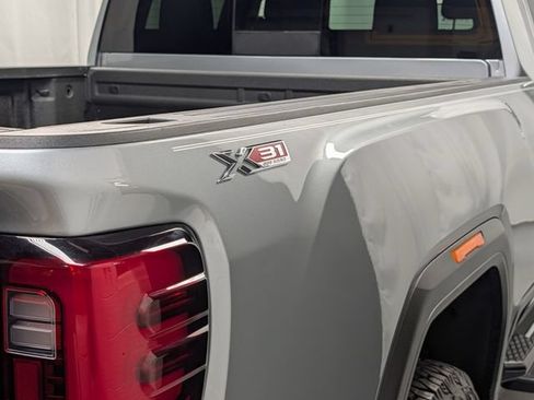 Certified 2024 GMC Sierra 2500 SLT w/ SLT Premium Package AWD/4WD image 6