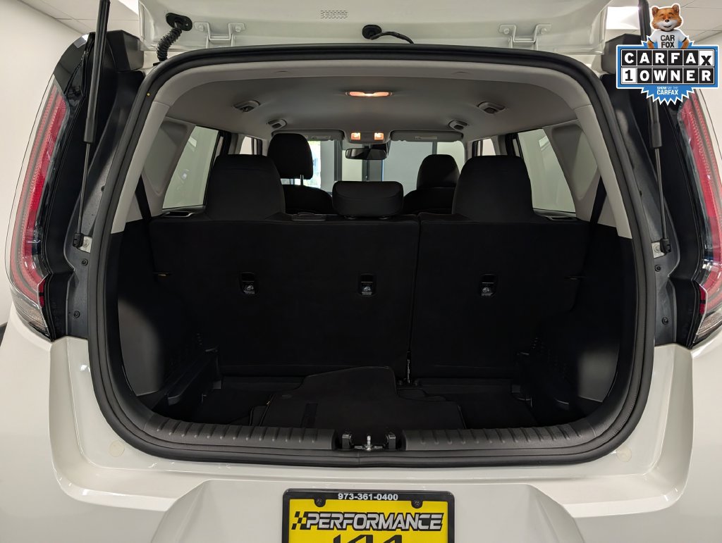 Certified 2025 Kia Soul LX FWD image 25