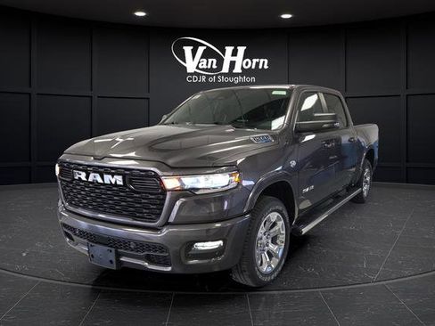 New 2026 RAM 1500 4x4 Crew Cab image 7