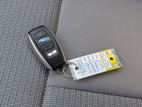 Certified 2025 Subaru Outback Premium AWD/4WD image 19