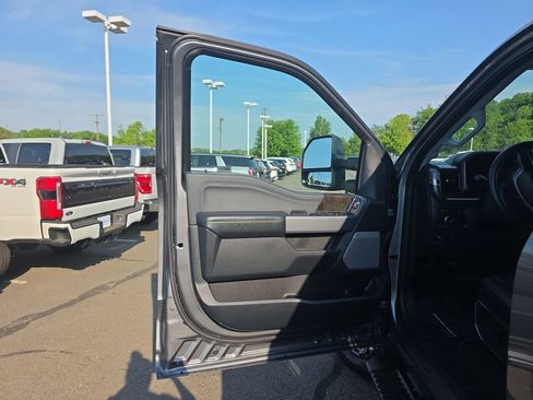 Used 2024 Ford F250 Lariat w/ Sport Appearance Package AWD/4WD image 20