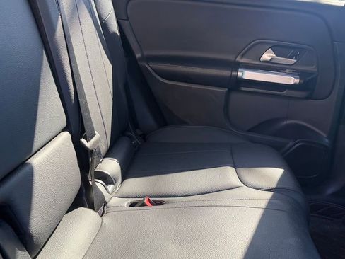 Used 2024 Mercedes-Benz GLB 250 image 29