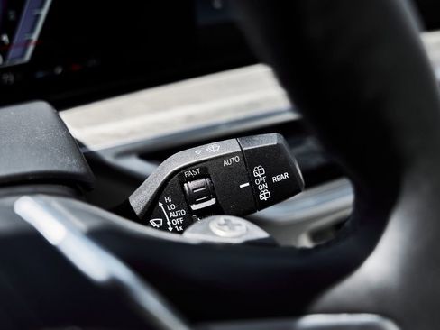 Used 2023 BMW ALPINA XB7 AWD/4WD image 73