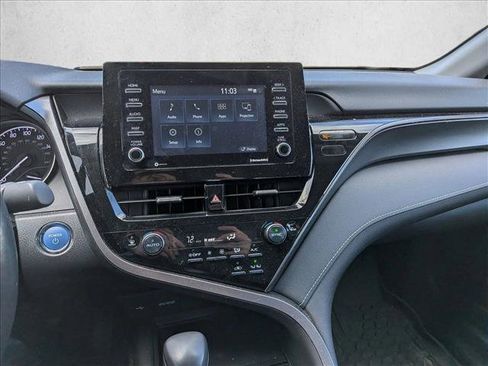 Certified 2022 Toyota Camry SE w/ Cold Weather Package image 12