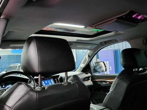 Used 2020 Cadillac Escalade Luxury image 23