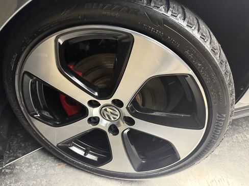 Used 2015 Volkswagen GTI S image 29