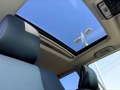 Used 2023 Toyota 4Runner SR5 Premium w/ Moonroof Package AWD/4WD image 14
