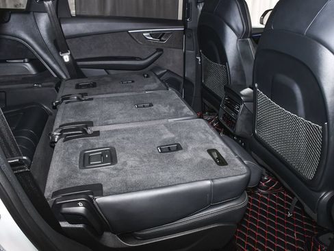 Used 2024 Audi SQ7 Prestige w/ Prestige Package AWD/4WD image 62
