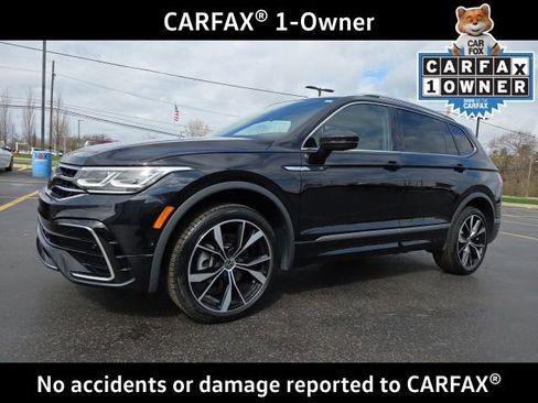 Certified 2024 Volkswagen Tiguan SEL R-Line AWD/4WD image 3