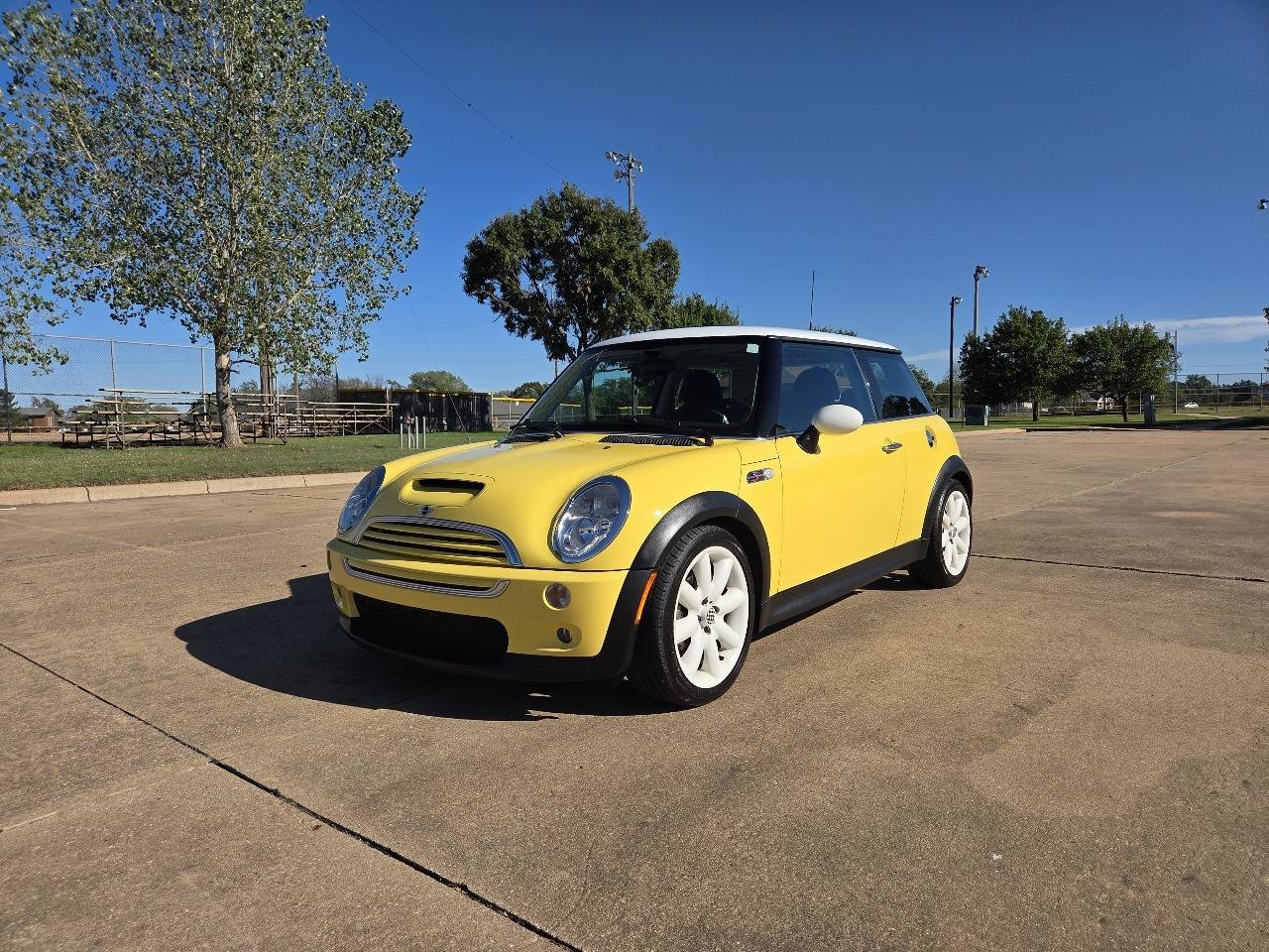 Used 2003 MINI Cooper S FWD image 3