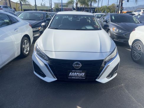 Used 2024 Nissan Altima 2.5 S FWD image 3