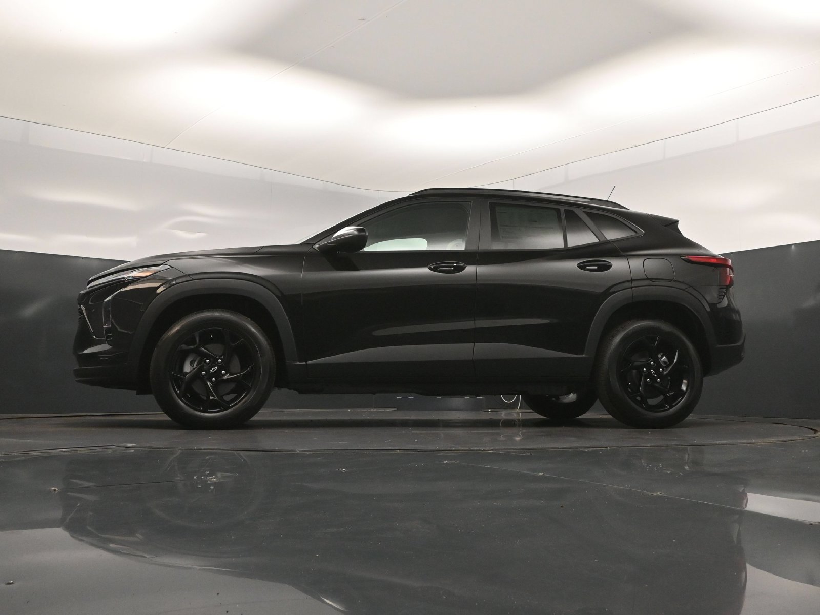New 2026 Chevrolet Trax LT w/ Midnight Edition FWD image 38