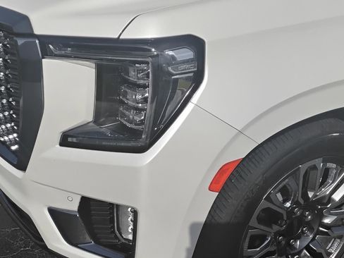 Used 2024 GMC Yukon Denali Ultimate image 7