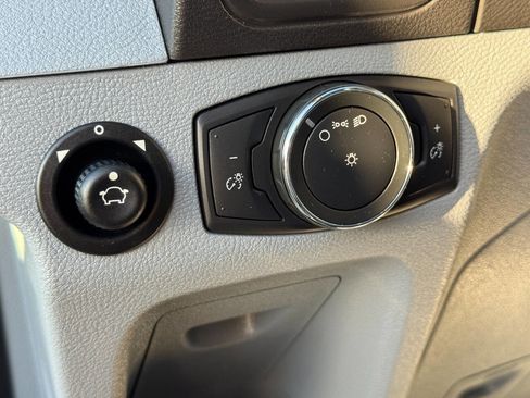 Used 2018 Ford Transit 250 130 Medium Roof image 14