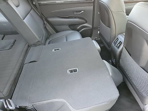 Used 2023 Hyundai Tucson Limited w/ Cargo Package AWD/4WD image 16