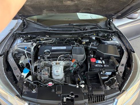 Used 2015 Honda Accord EX-L image 8
