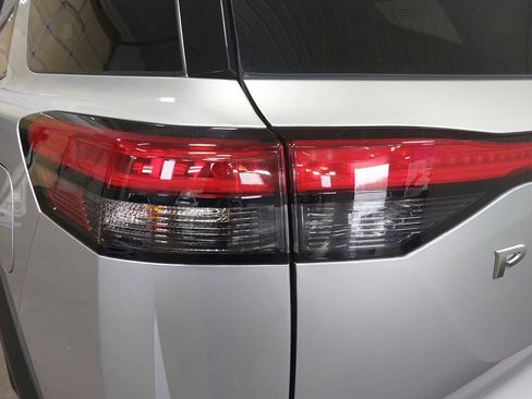 Certified 2024 Nissan Pathfinder SL AWD/4WD image 35