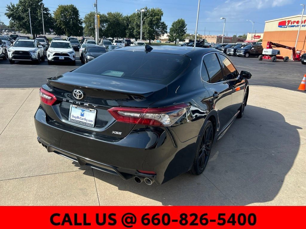 Used 2021 Toyota Camry XSE FWD image 4
