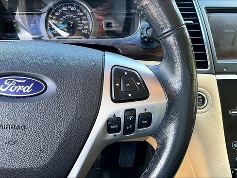 Used 2013 Ford Taurus Limited FWD image 19