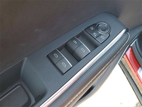 New 2025 GMC Acadia Denali w/ Super Cruise Package image 18