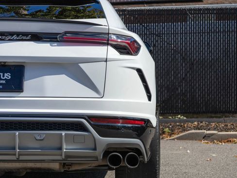 Used 2019 Lamborghini Urus image 27