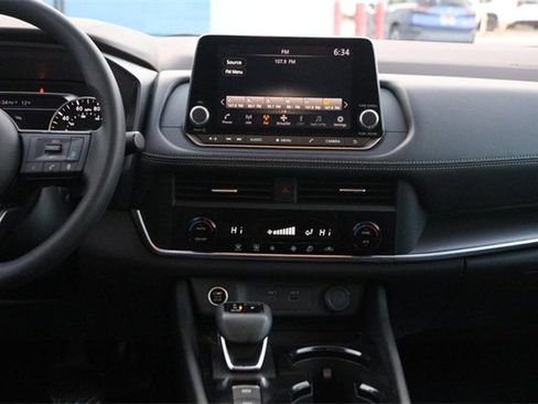 Certified 2023 Nissan Rogue SV image 22