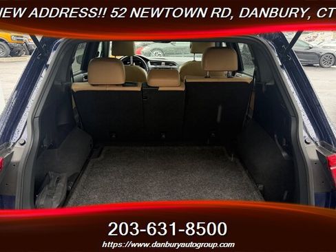 Used 2022 Volkswagen Tiguan SE AWD/4WD image 19