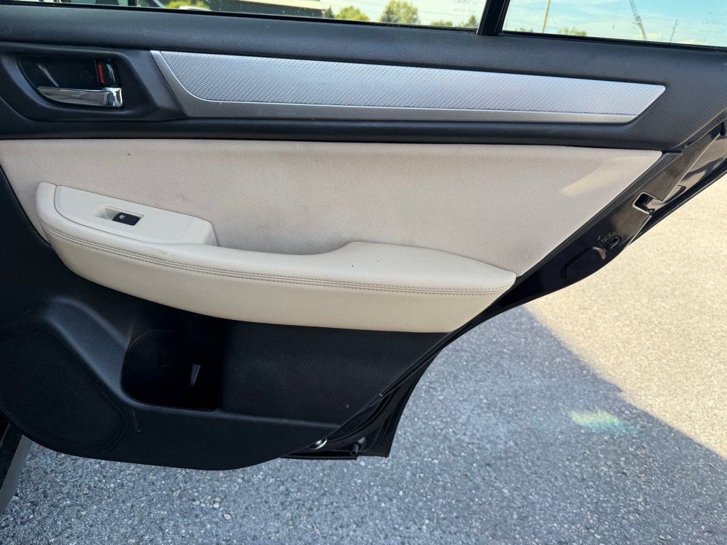 Used 2019 Subaru Outback 2.5i Premium AWD/4WD image 22