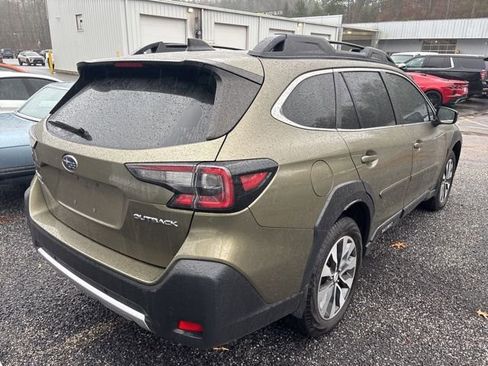 Used 2023 Subaru Outback Limited image 3