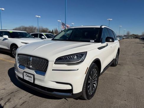 Used 2023 Lincoln Aviator AWD w/ Premium Package image 8