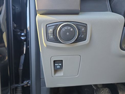 Used 2018 Ford F150 XLT w/ XTR Package image 20