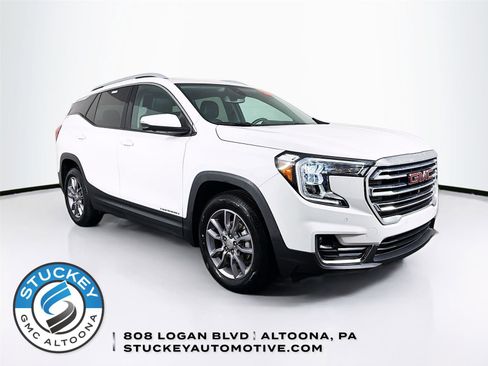 Used 2022 GMC Terrain SLT w/ Tech Package AWD/4WD image 1