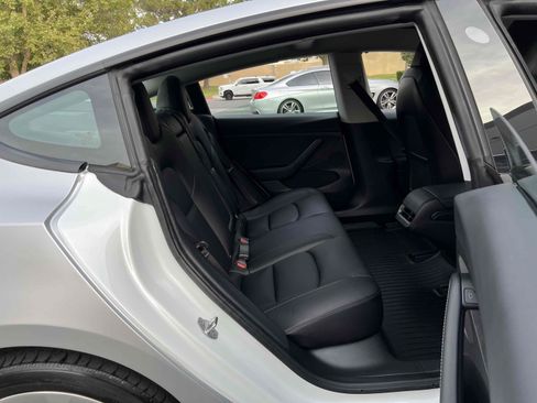 Used 2021 Tesla Model 3 Long Range AWD/4WD image 37