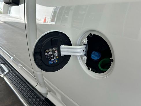 Used 2024 RAM 2500 Big Horn image 27