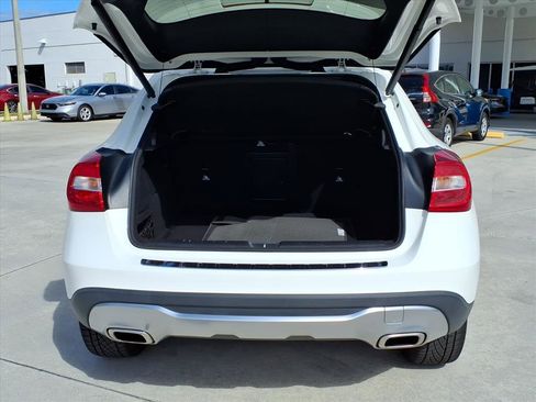 Used 2019 Mercedes-Benz GLA 250 GLA 250 4MATIC image 33