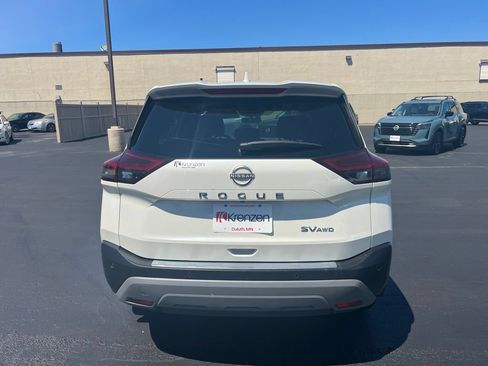 Used 2023 Nissan Rogue SV AWD/4WD image 6