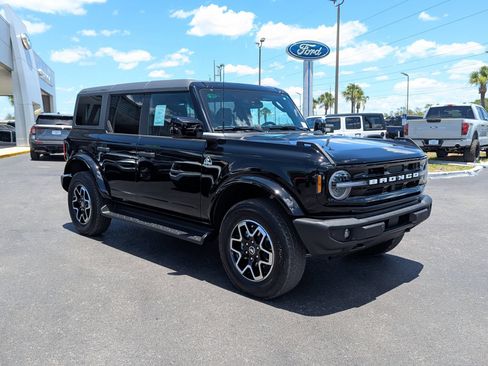 New 2026 Ford Bronco Outer Banks AWD/4WD image 2
