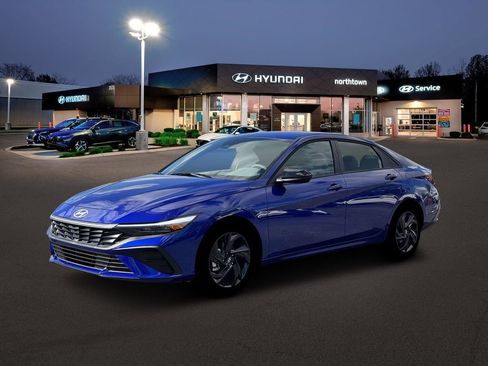 New 2026 Hyundai Elantra Sport image 2