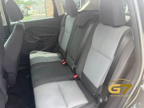 Used 2017 Ford Escape SE FWD image 17